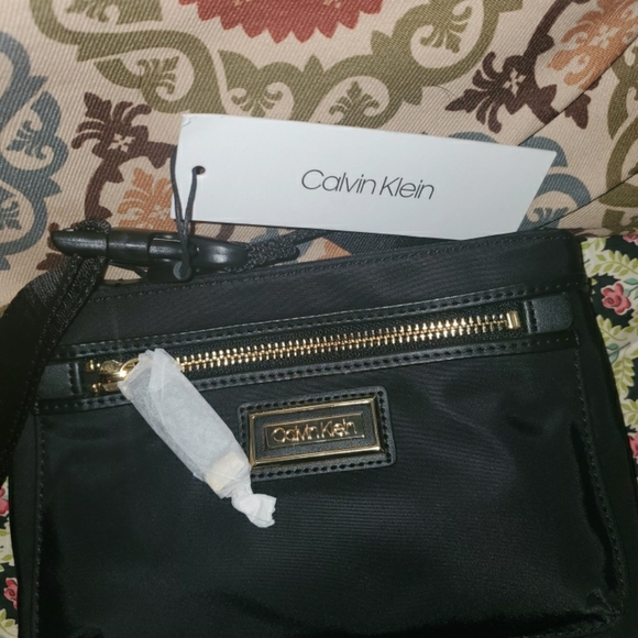 Calvin klein nylon waist bag NWT CK purse - Picture 5 of 8